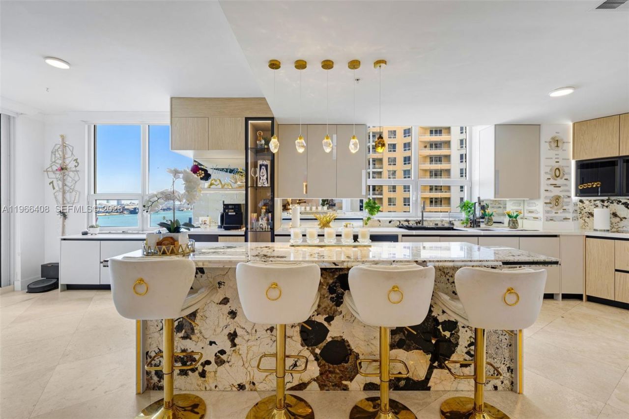 848 Brickell Key Dr, Unit 1601, Miami, FL 33131 Photo