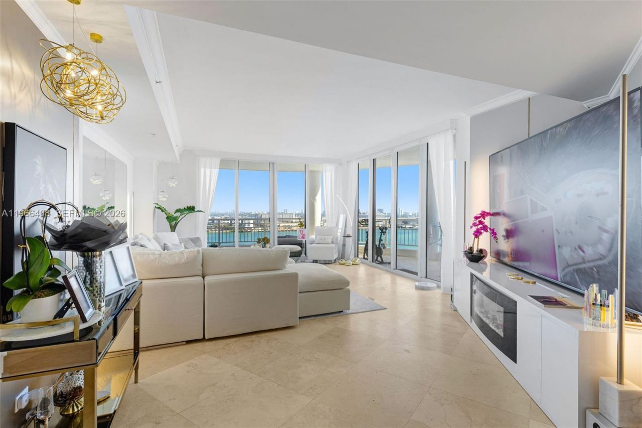 848 Brickell Key Dr, Unit 1601, Miami, FL 33131 Photo