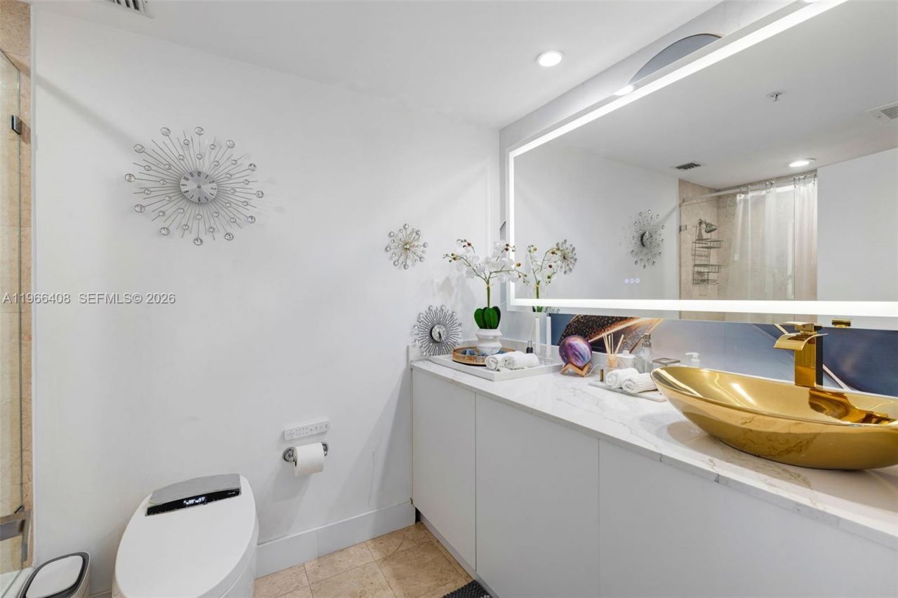 848 Brickell Key Dr, Unit 1601, Miami, FL 33131 Photo