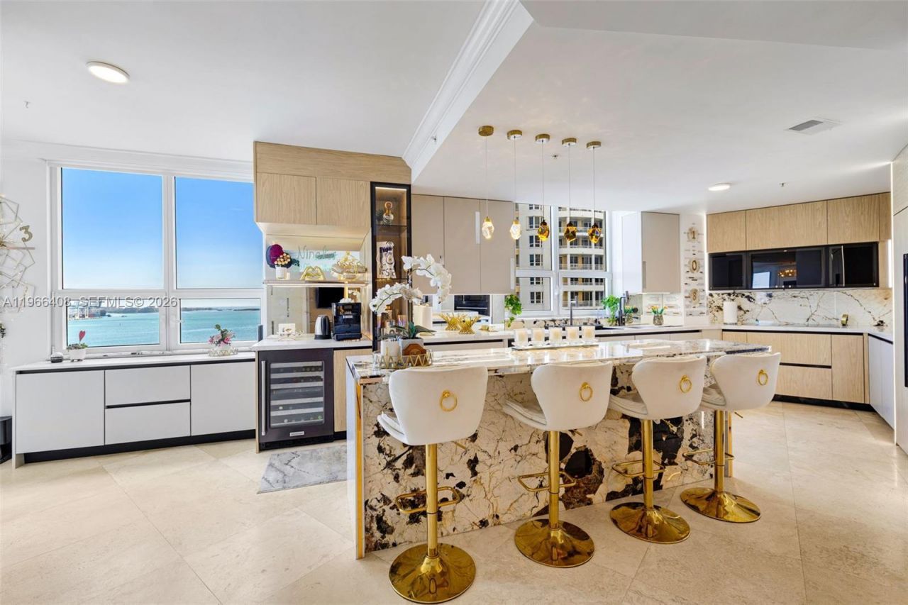 848 Brickell Key Dr, Unit 1601, Miami, FL 33131 Photo