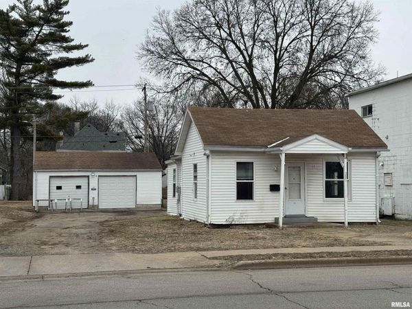 221 S SCHRADER Street, Havana, IL 62644