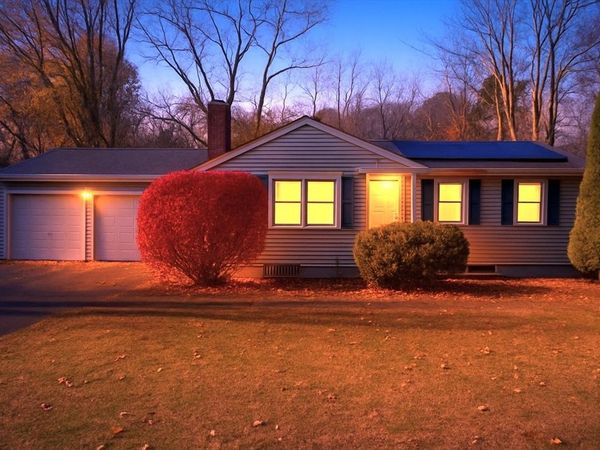 186 Bolton St, Springfield, MA 01129