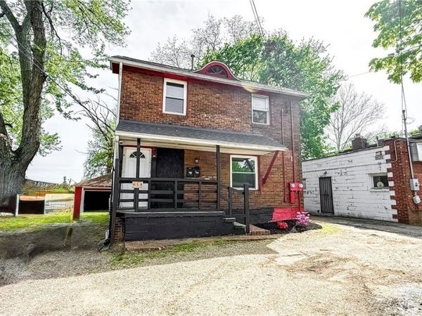 958 E Wilbeth Road, Unit Upper, Akron, OH 44306