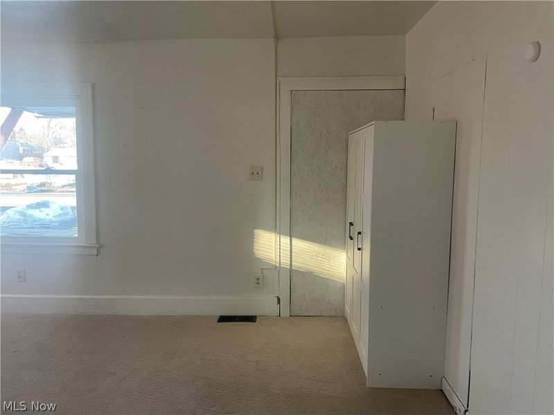 958 E Wilbeth Road, Unit Lower, Akron, OH 44306 Photo 13