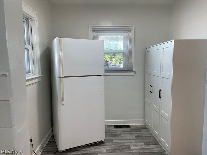 958 E Wilbeth Road, Unit Lower, Akron, OH 44306 Photo 5