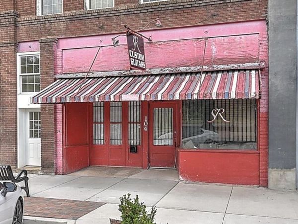 104 West Main Street, Kingsport, TN 37660