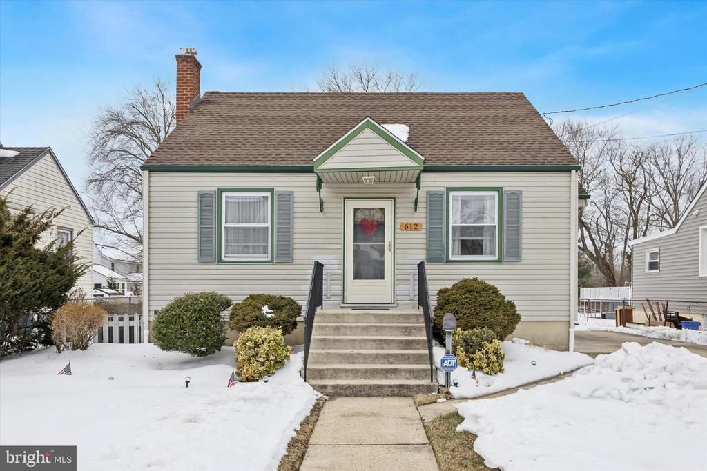 612 N Walnut Avenue, Magnolia, NJ 08049 Main Photo