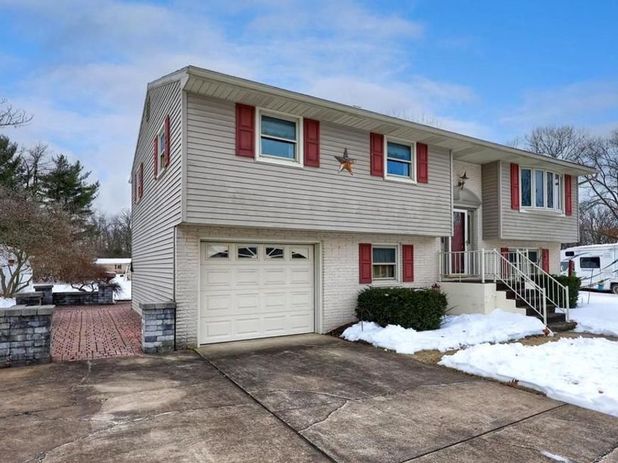 3644 Fox Chase Drive, Dover, PA 17315 Main Photo