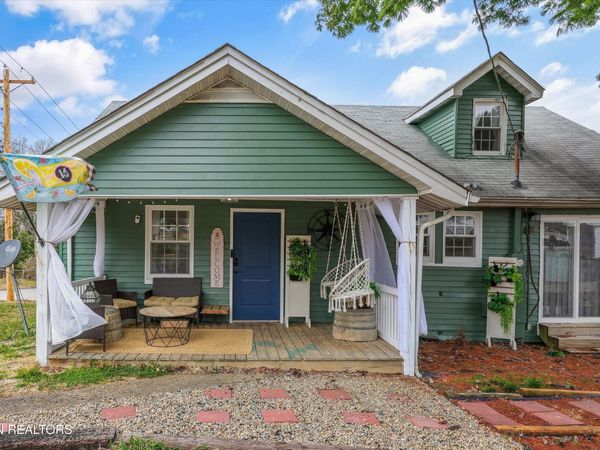 200 N 5th St, Maryville, TN 37804