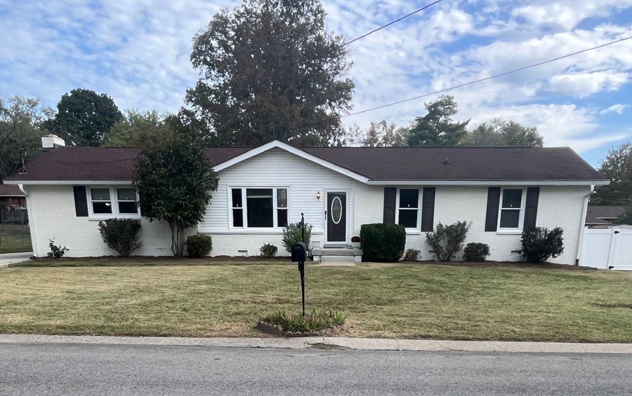 128 Stillhouse Rd  Hendersonville, TN 37075