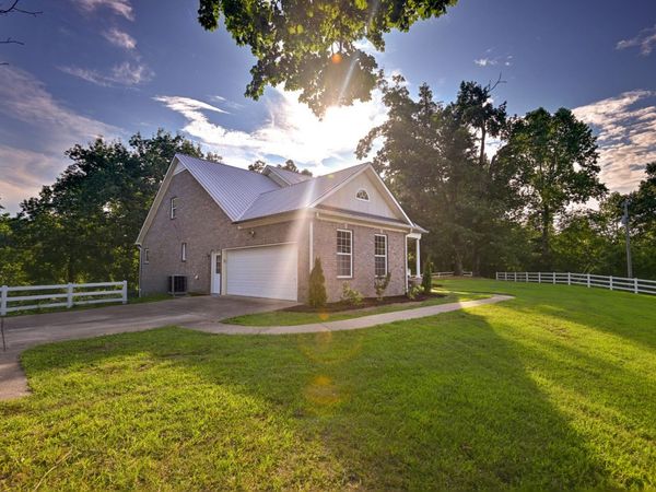 1425 Bartlett Hollow Rd , Petersburg, TN 37144