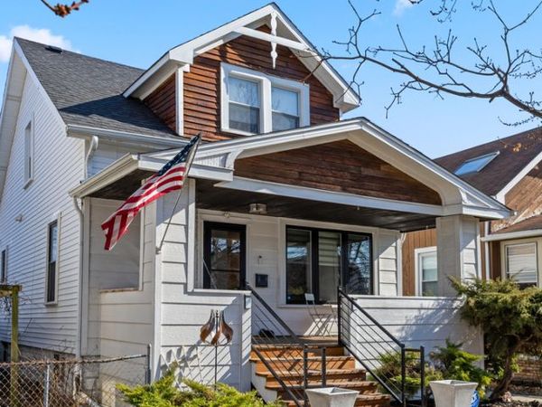 5711 N Karlov Avenue, Chicago, IL 60646