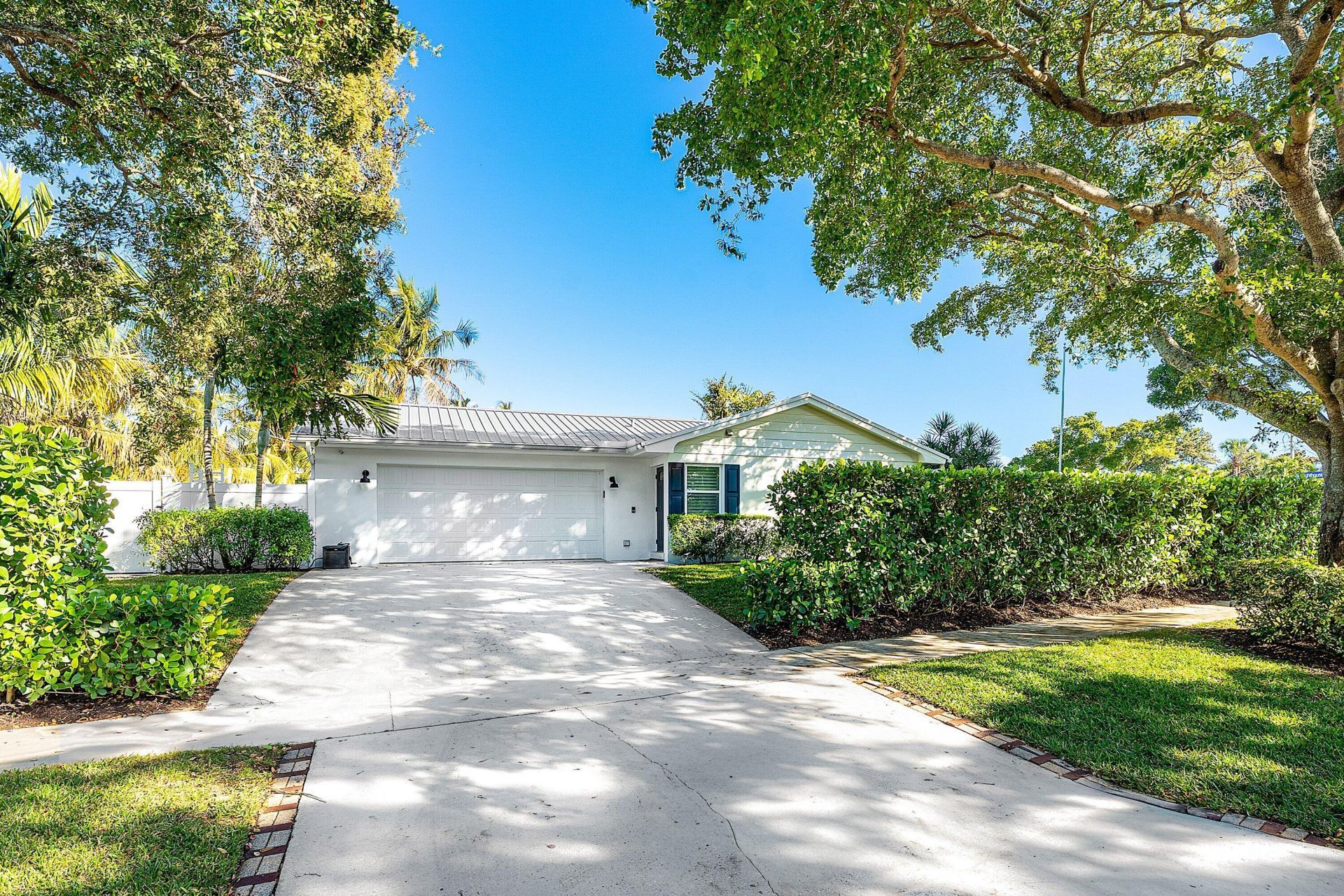 541 Lighthouse Drive, North Palm Beach, FL 33408 Photo