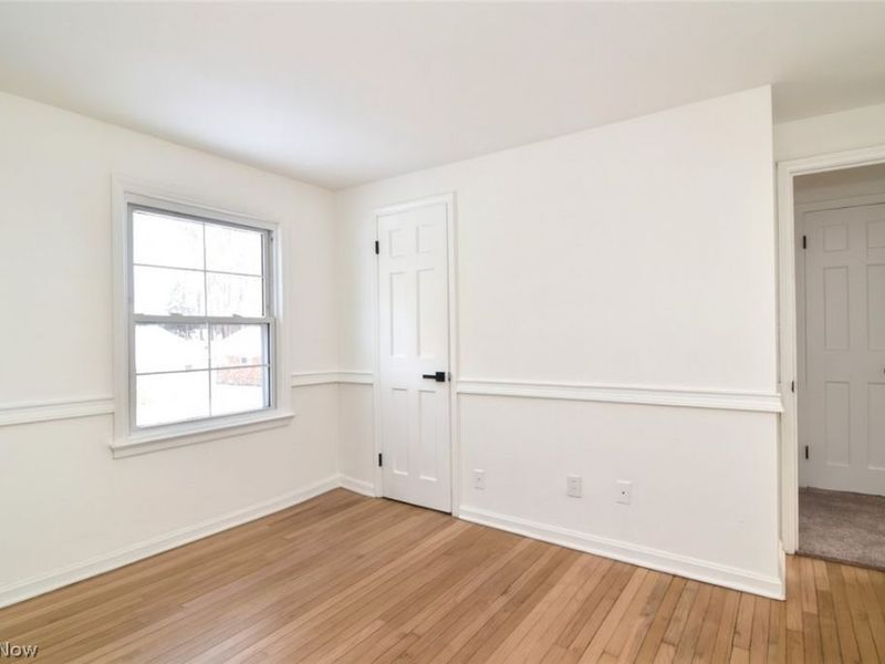 4380 Lucille Road, Cleveland, OH 44121 Photo 19