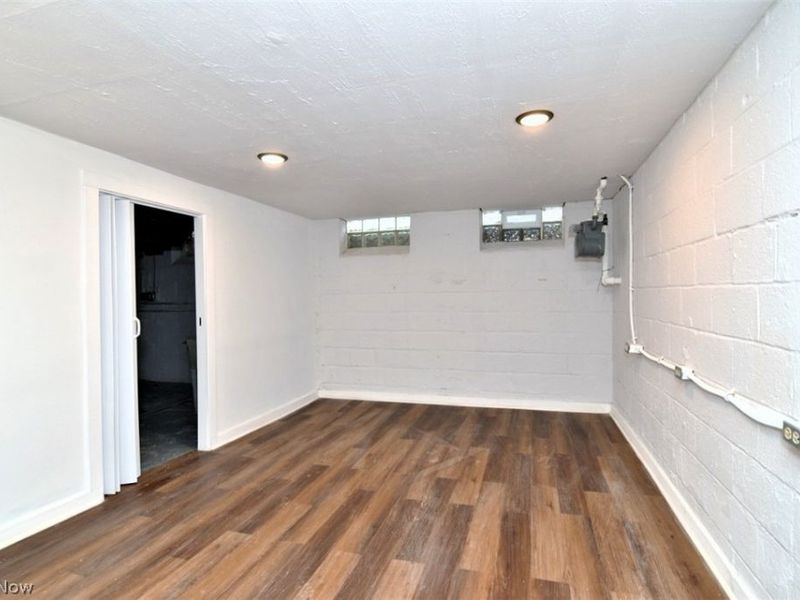 4380 Lucille Road, Cleveland, OH 44121 Photo 27