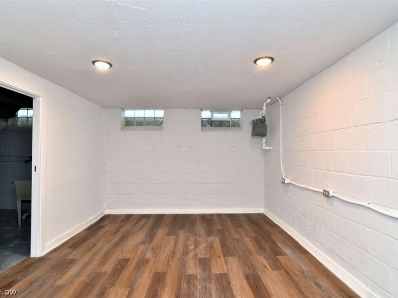 4380 Lucille Road, Cleveland, OH 44121 Photo 28