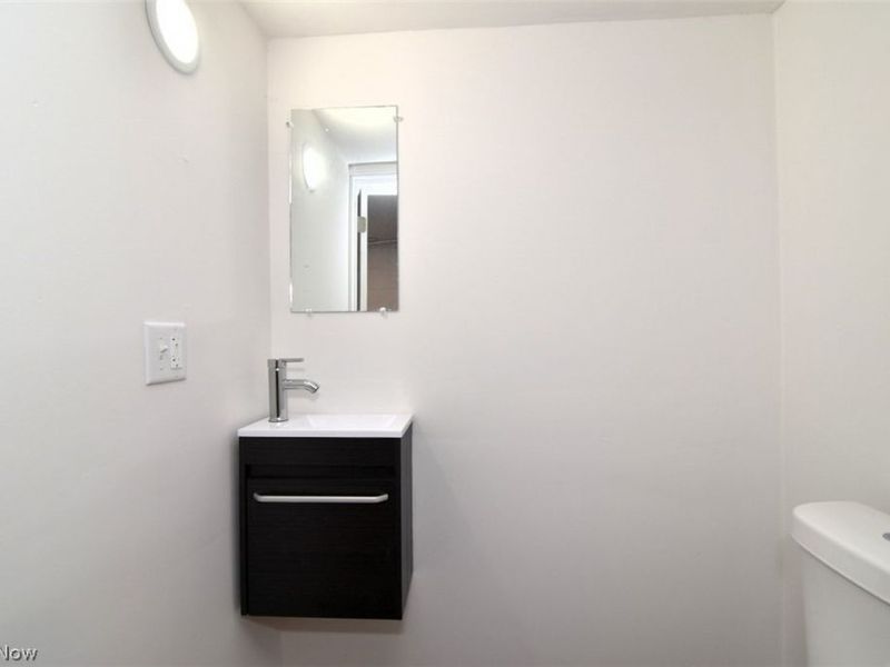 4380 Lucille Road, Cleveland, OH 44121 Photo 30