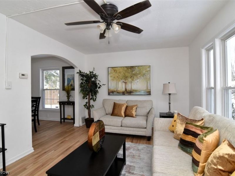 4380 Lucille Road, Cleveland, OH 44121 Photo 5