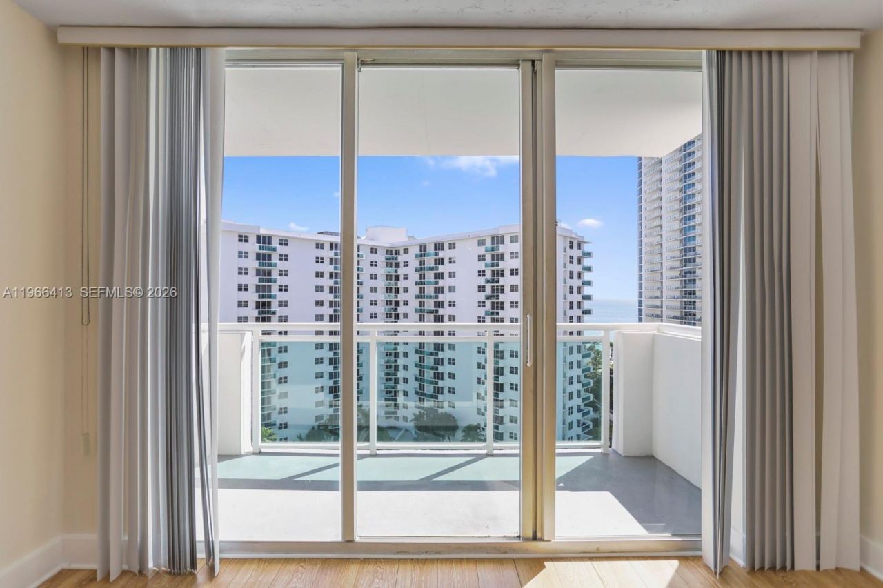 3000 S Ocean Dr , Unit 1110, Hollywood, FL 33019 Photo