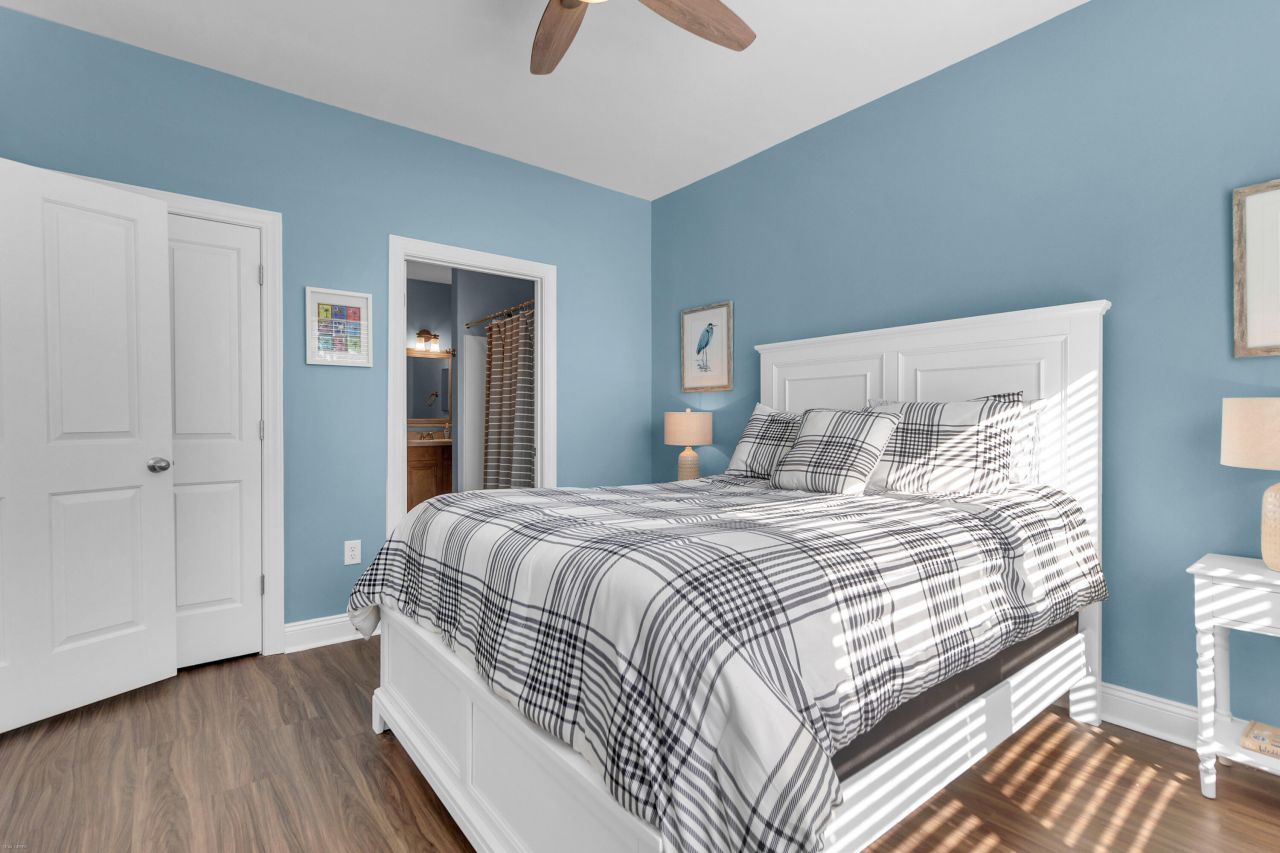 2244 Ashley Crossing Drive Photo 21