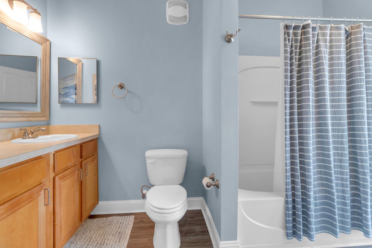 2244 Ashley Crossing Drive Photo 23