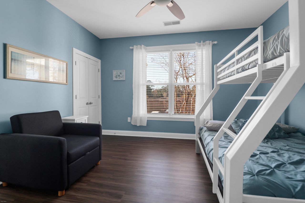 2244 Ashley Crossing Drive Photo 26