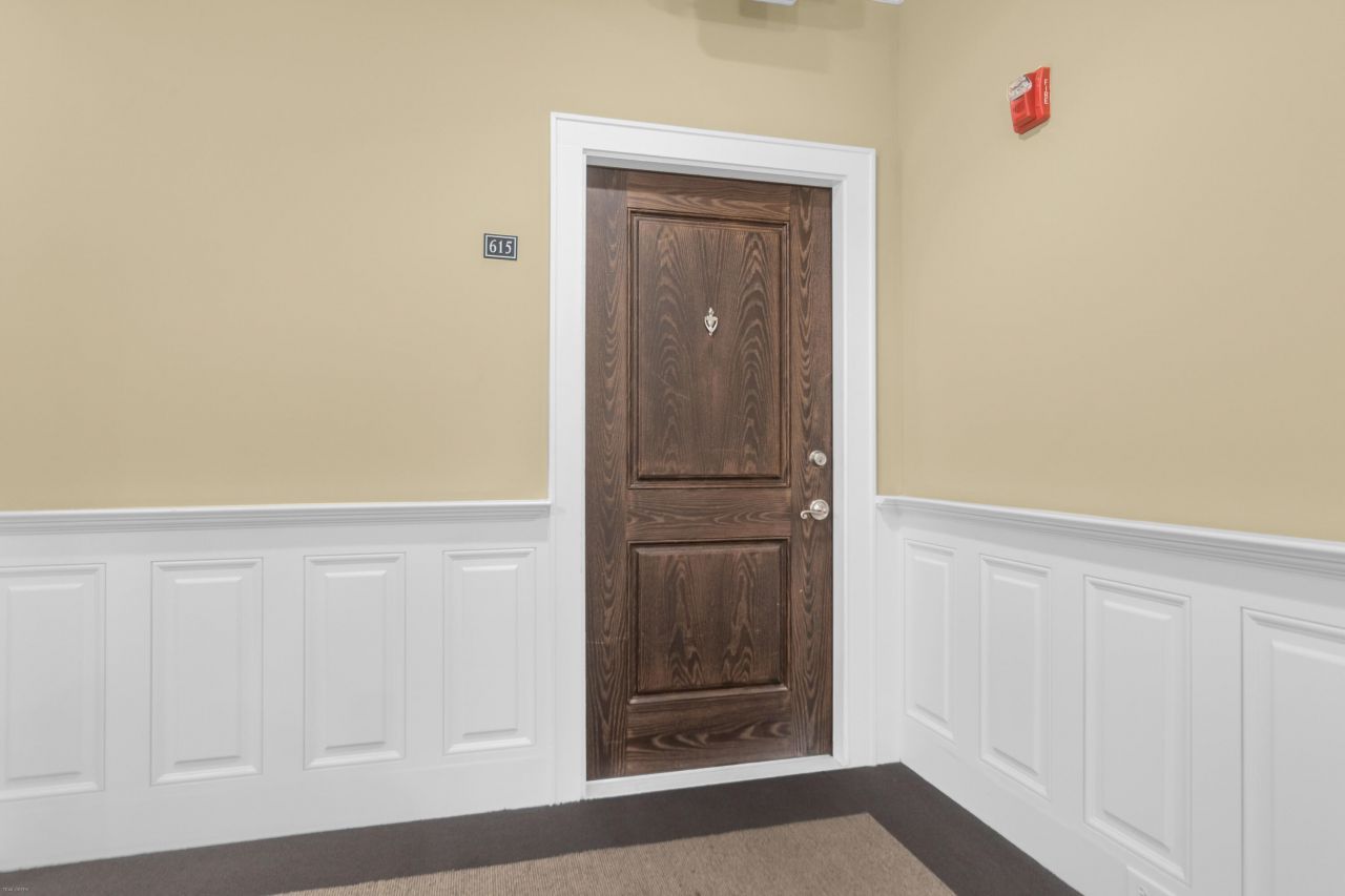 2244 Ashley Crossing Drive Photo 32