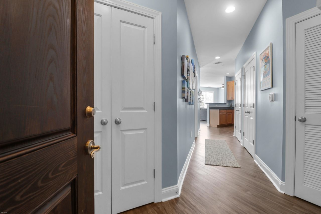 2244 Ashley Crossing Drive Photo 6