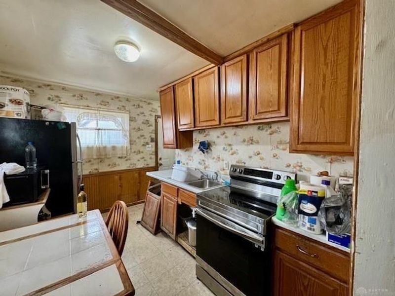 820 Ernroe Drive, Dayton, OH 45417 Photo 11