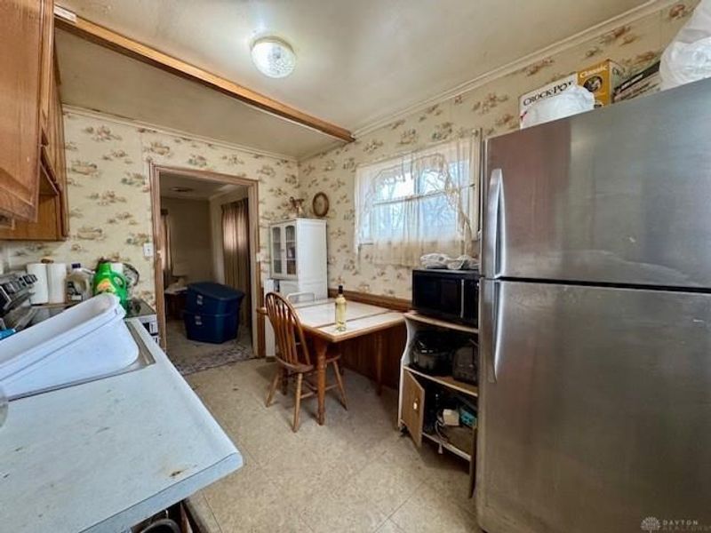 820 Ernroe Drive, Dayton, OH 45417 Photo 12