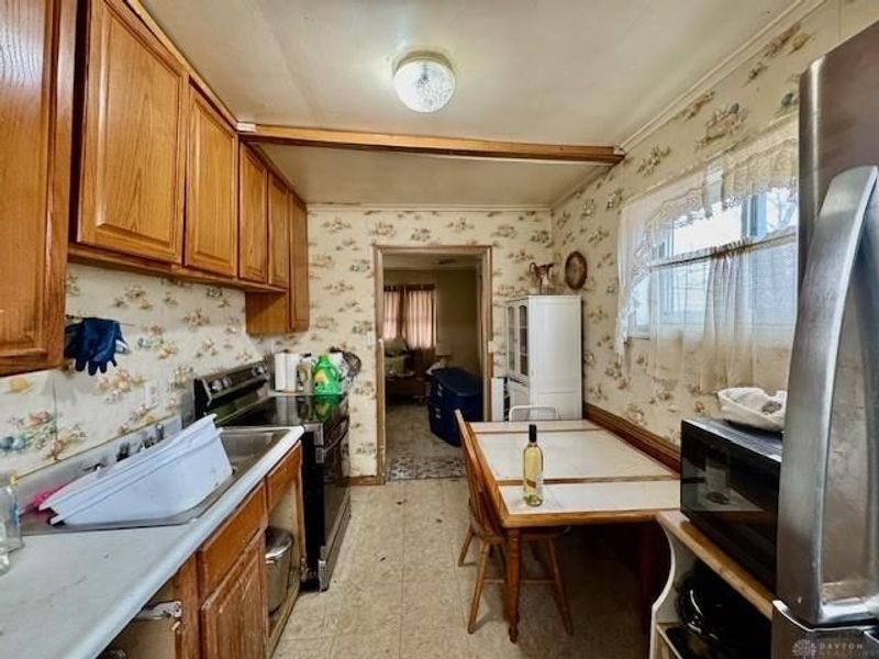 820 Ernroe Drive, Dayton, OH 45417 Photo 13