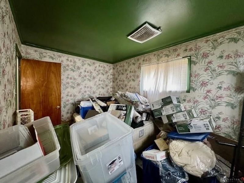 820 Ernroe Drive, Dayton, OH 45417 Photo 29