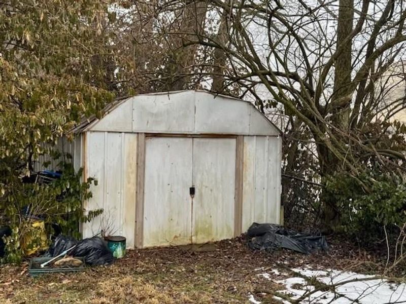 820 Ernroe Drive, Dayton, OH 45417 Photo 3