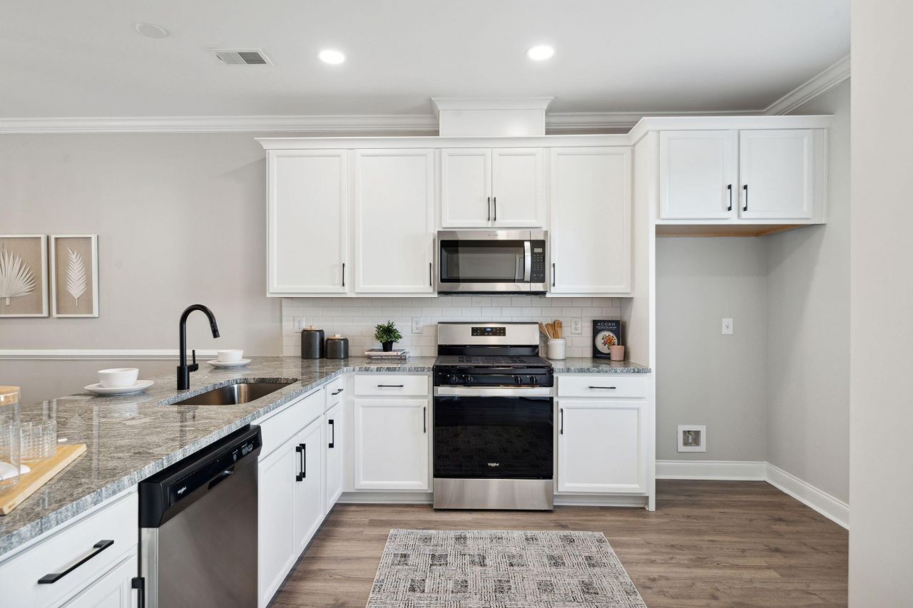 233 Harding Lane Photo 12