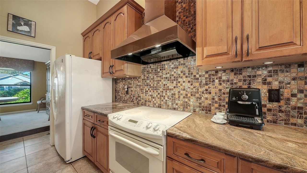 4390 Woodview Drive, Sarasota, FL 34232 Photo