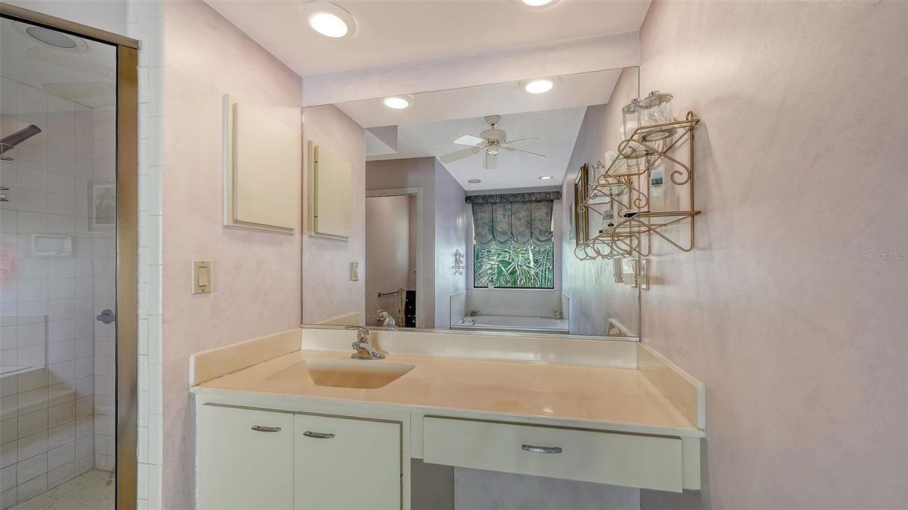 4390 Woodview Drive, Sarasota, FL 34232 Photo