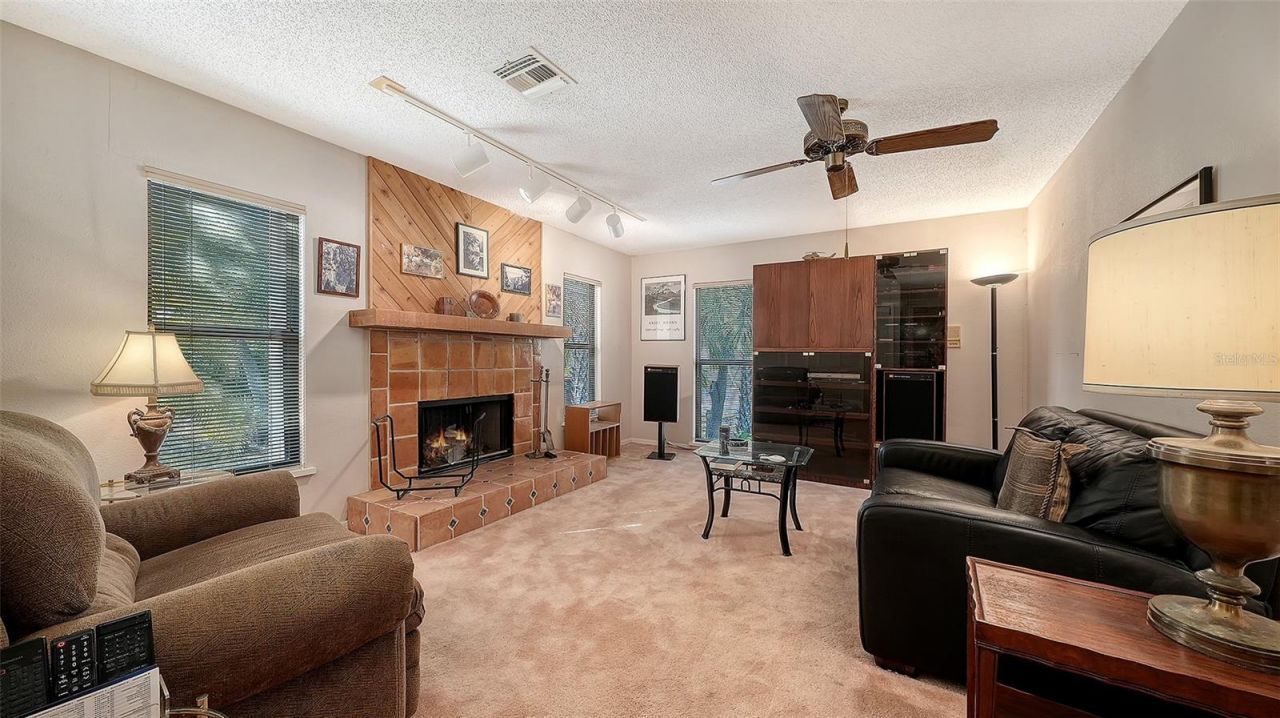 4390 Woodview Drive, Sarasota, FL 34232 Photo