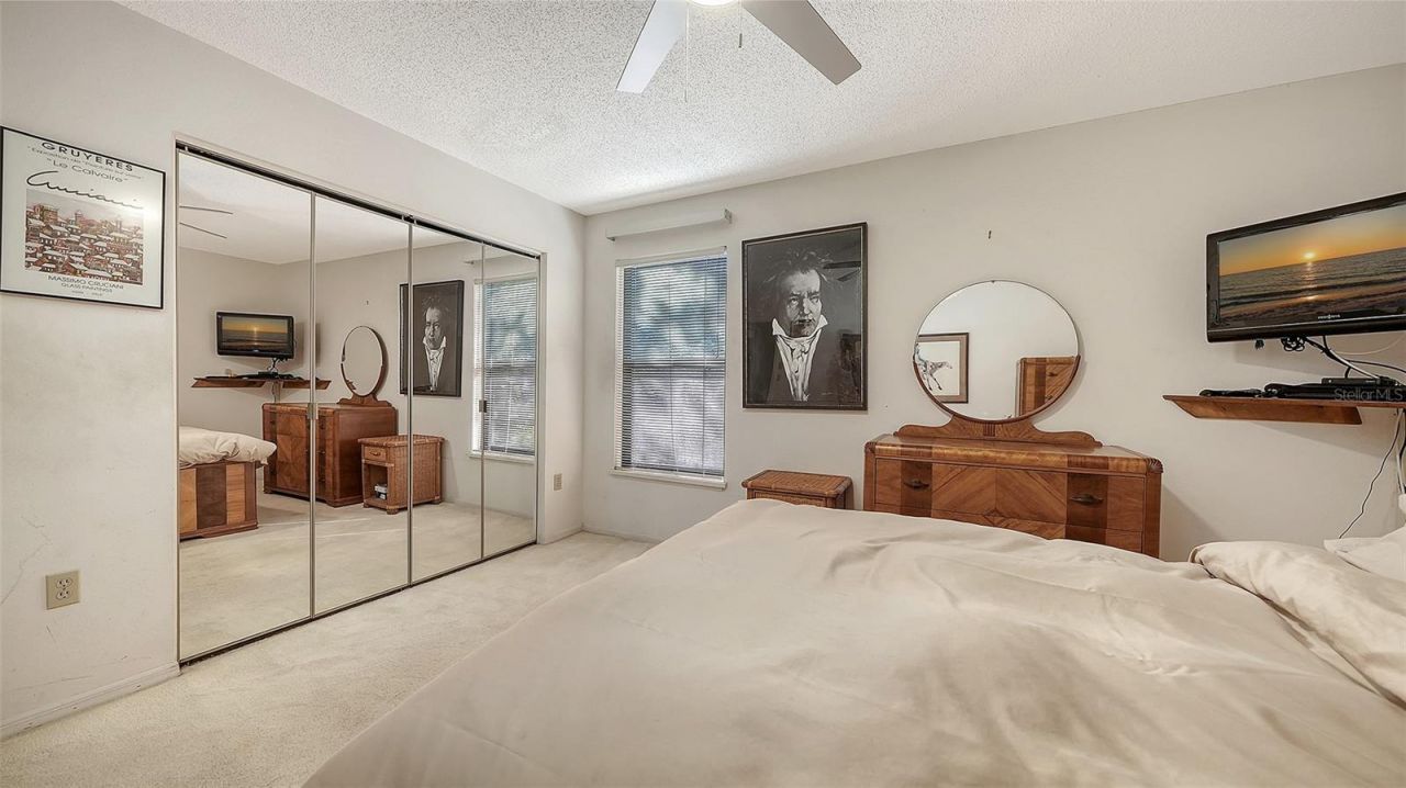 4390 Woodview Drive, Sarasota, FL 34232 Photo