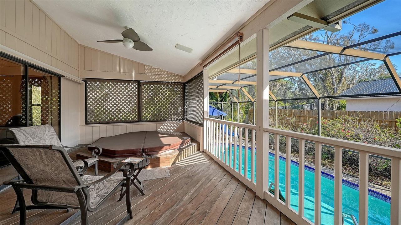 4390 Woodview Drive, Sarasota, FL 34232 Photo