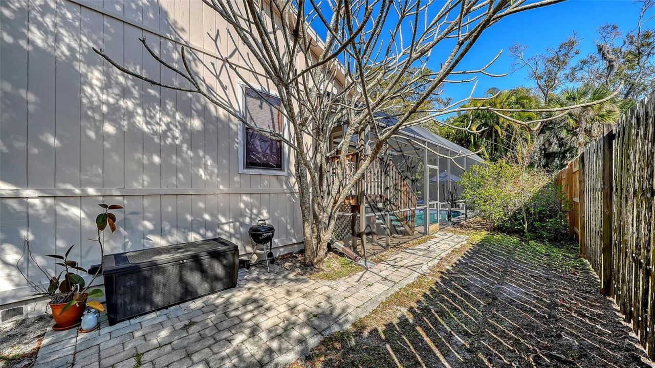 4390 Woodview Drive, Sarasota, FL 34232 Photo