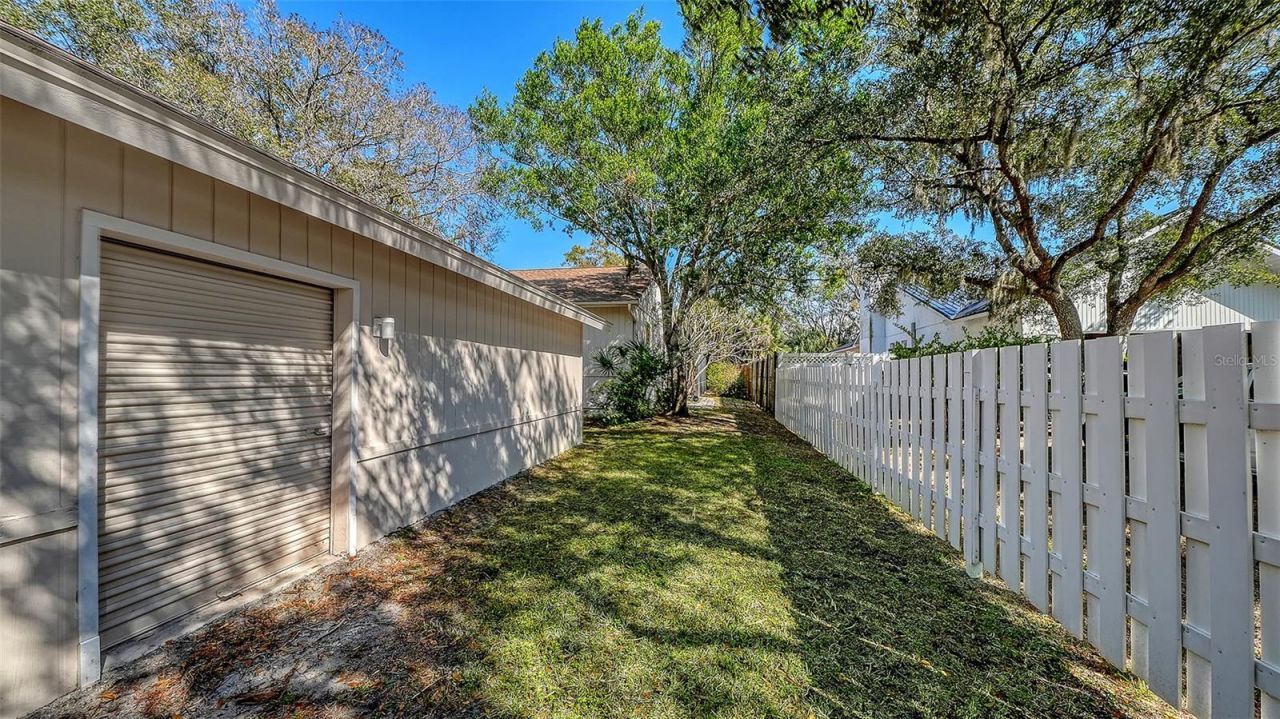 4390 Woodview Drive, Sarasota, FL 34232 Photo