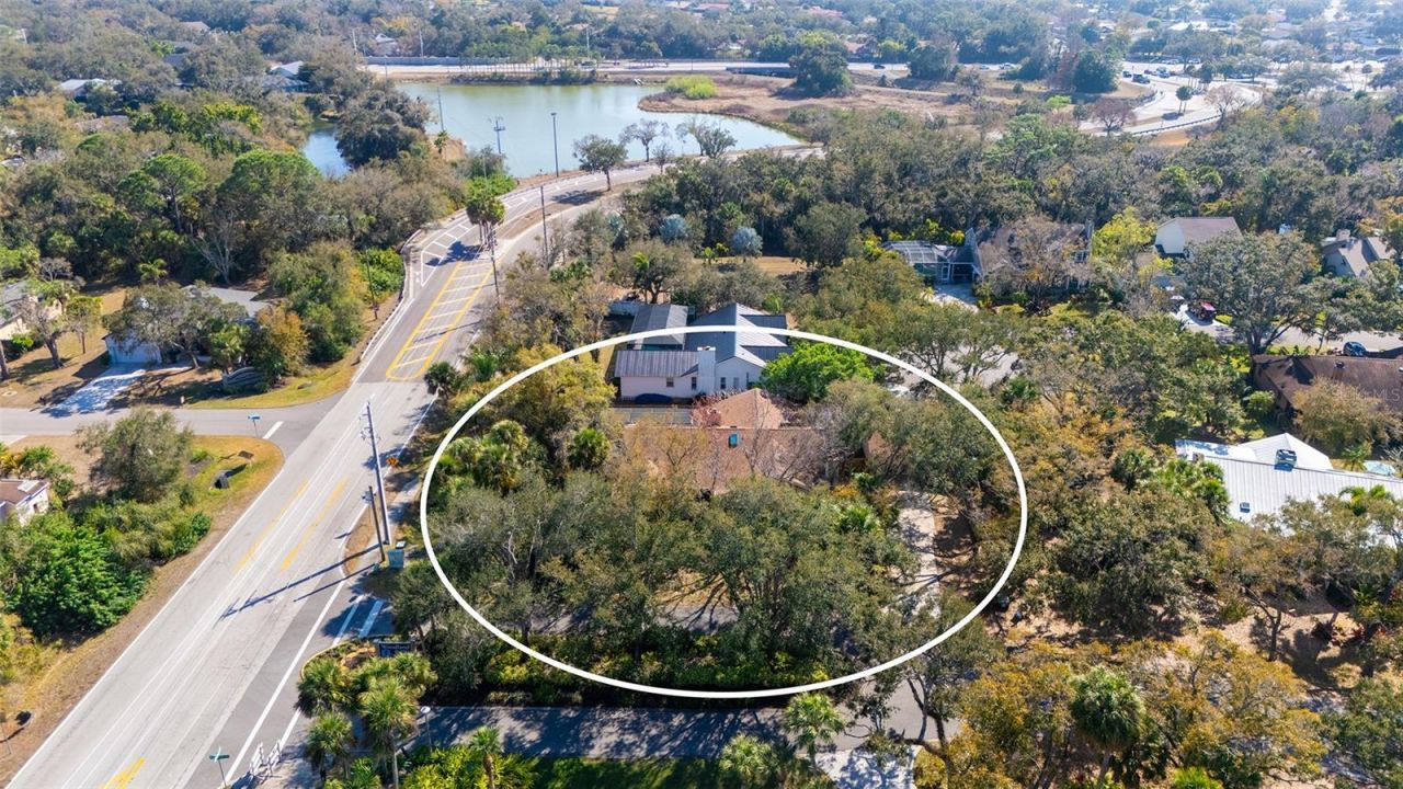 4390 Woodview Drive, Sarasota, FL 34232 Photo