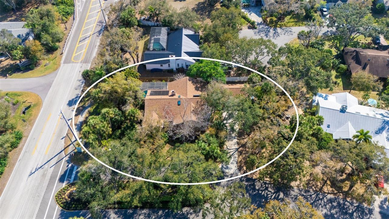 4390 Woodview Drive, Sarasota, FL 34232 Photo