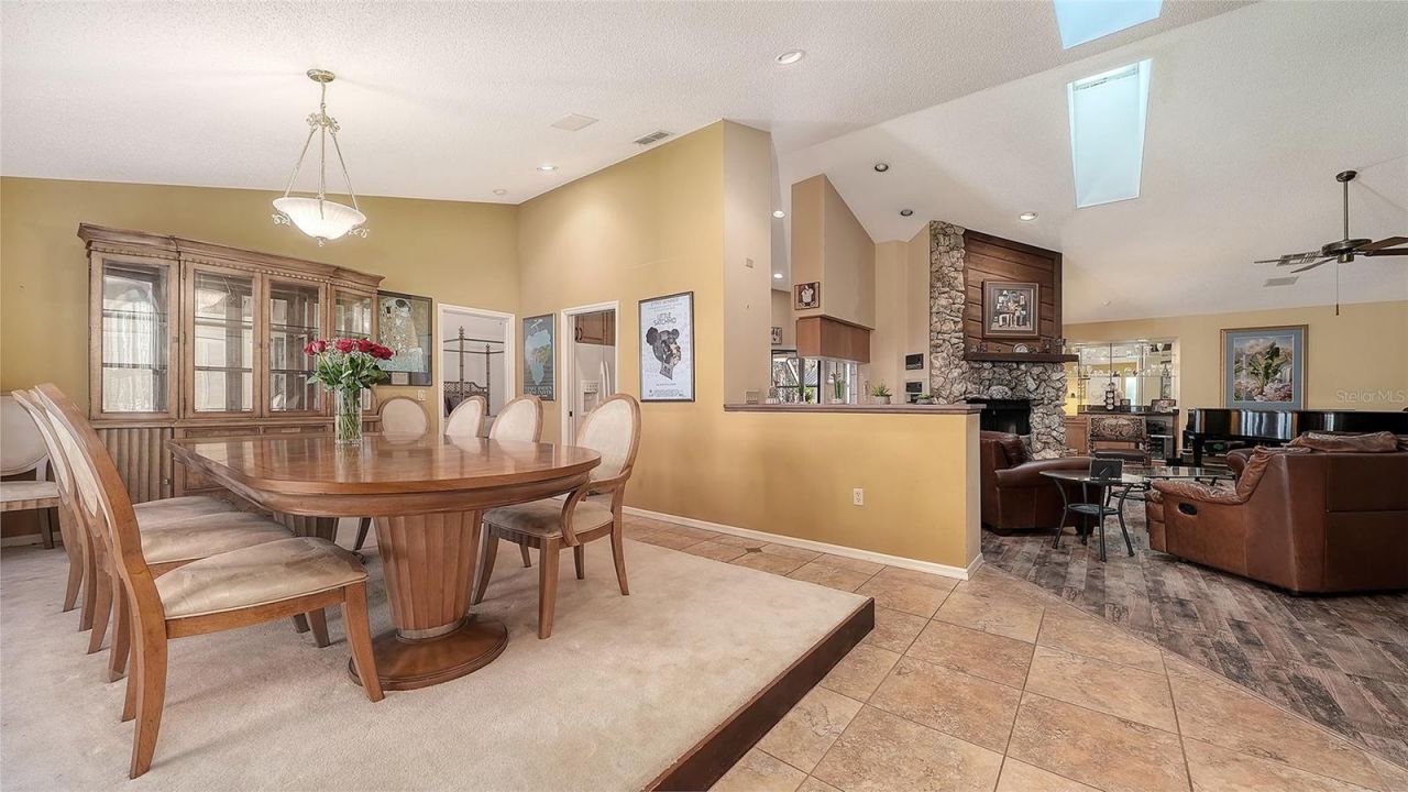 4390 Woodview Drive, Sarasota, FL 34232 Photo