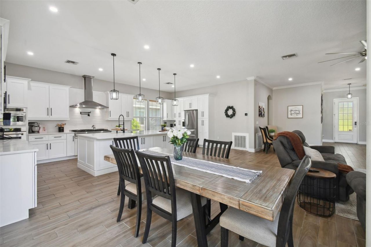 7009 Five Oaks Drive, Harmony, FL 34773 Photo