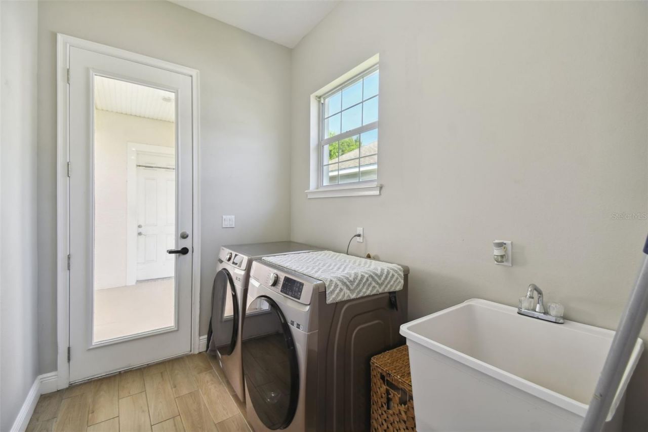 7009 Five Oaks Drive, Harmony, FL 34773 Photo