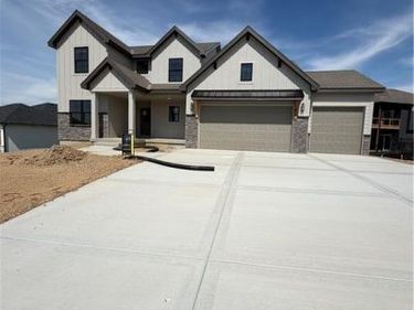 13630 Clover Court, Kearney, MO 64060