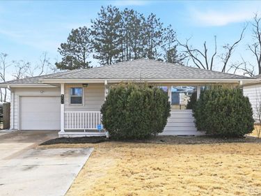 6915 B Street, OMAHA, NE 68016