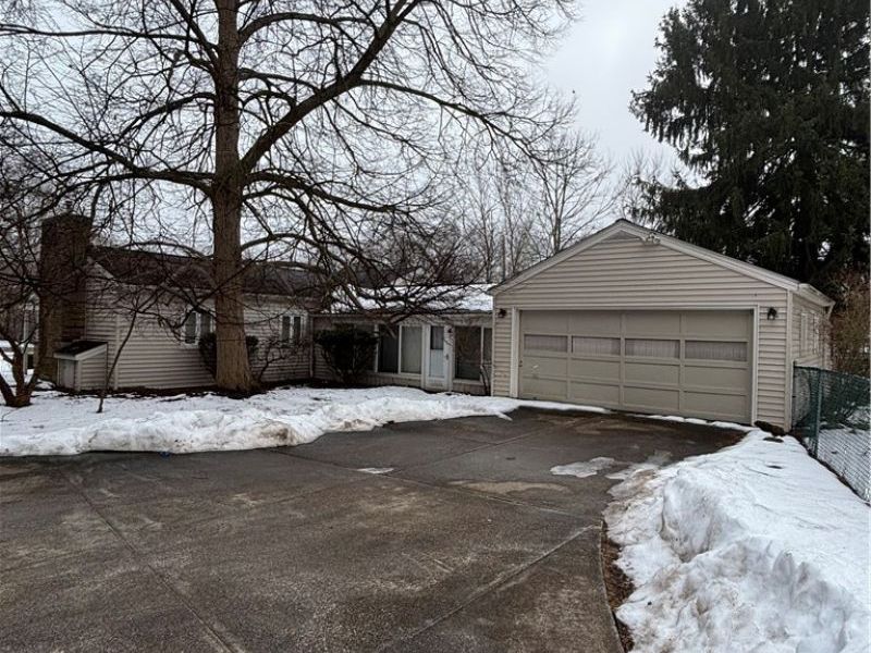 726 Hughey Drive, Kent, OH 44240 Photo 2