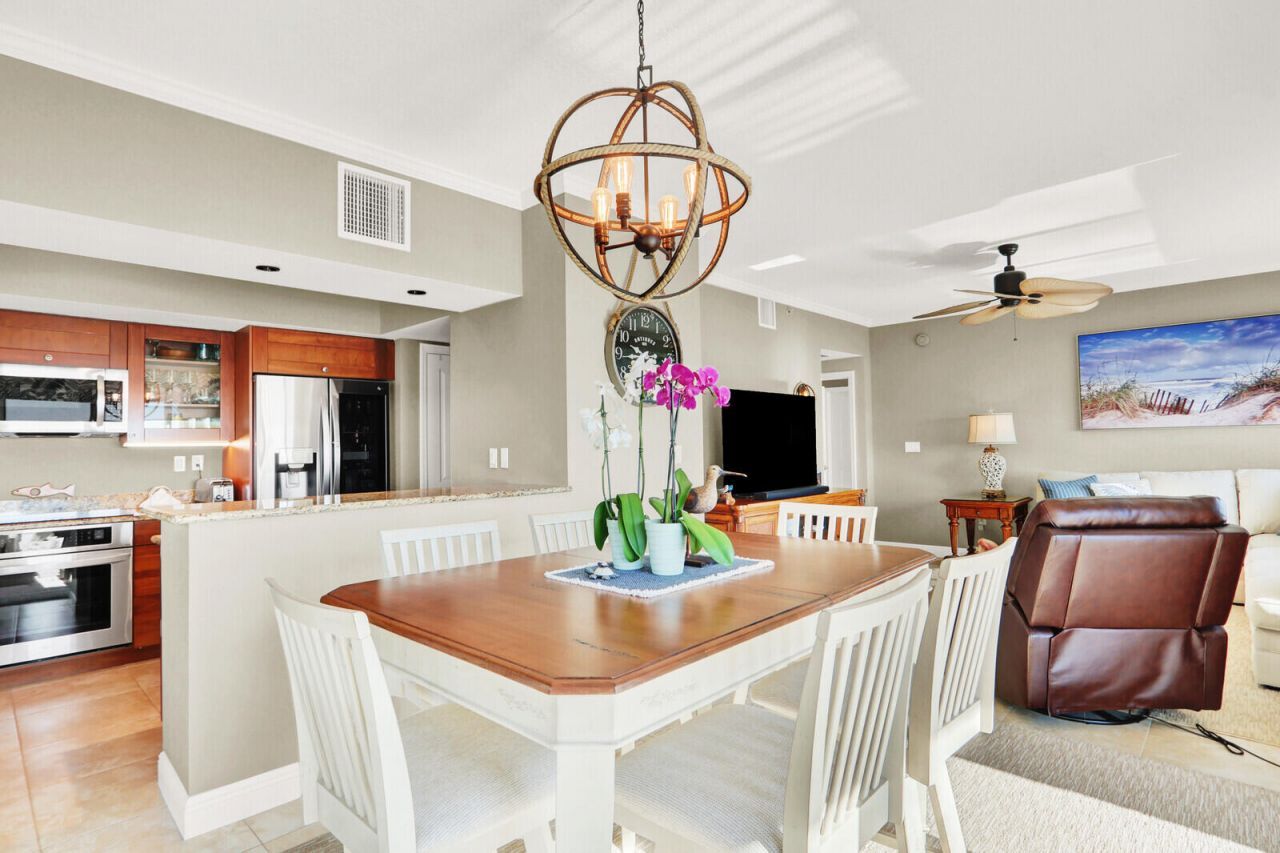 775 NW Flagler Avenue, Unit 403, Stuart, FL 34994 Photo